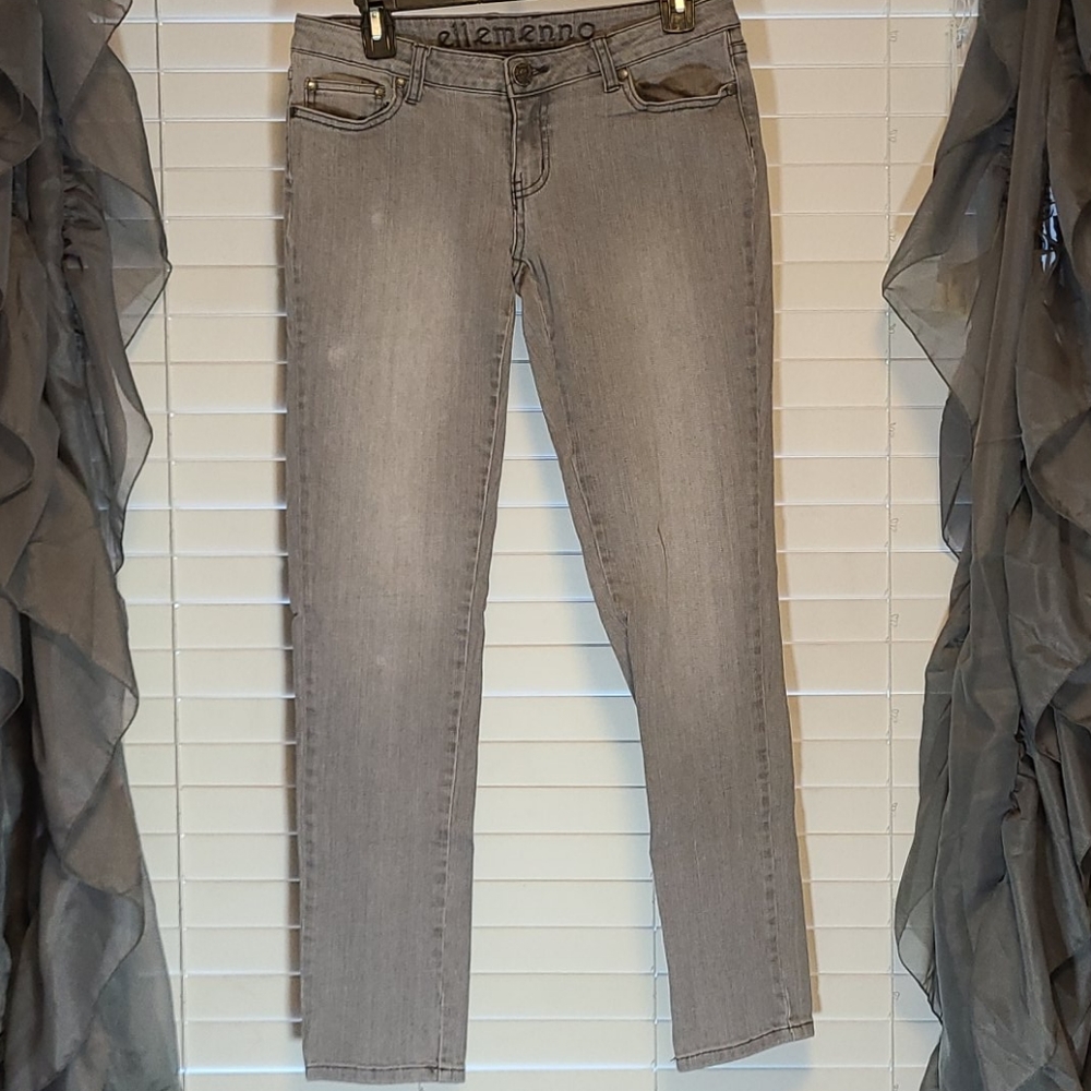 Gray Skinny Jeans by Ellemenno